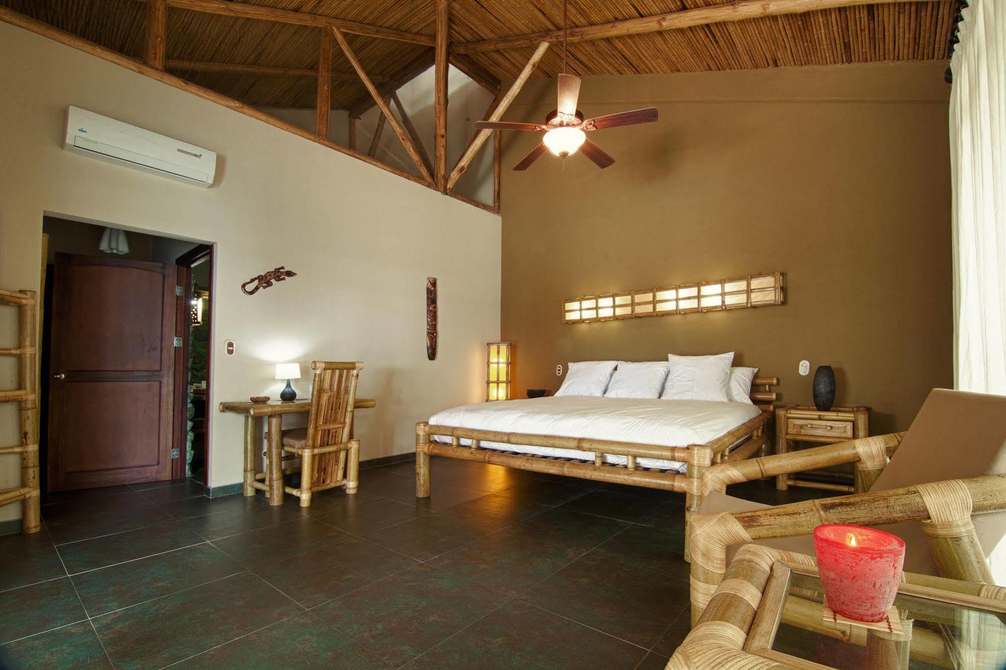 Clandestino Beach Resort Parrita Habitación foto